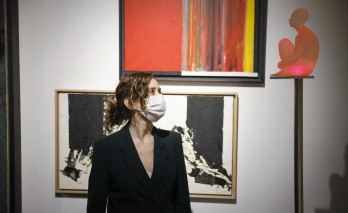 Isabel Díaz Ayuso en el Salón Arte Moderno que acoge la Fundación Carlos de Amberes
